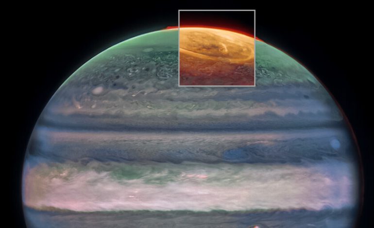  Webb y Hubble Telescopes vieron las auroras de Júpiter al mismo tiempo. Por alguna razón, no vieron lo mismo