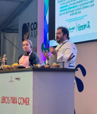  «George de la Beautiful» fue un invitado especial en la feria de libros de Bogotá