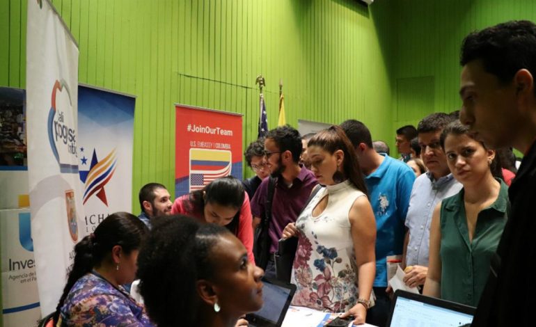  ¿Buscas empleo y conoce inglés? Puede tener oportunidades para conseguir un trabajo de la feria de trabajo bilingüe

 – En un click