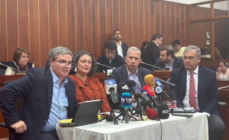  La mayoría de la Comisión IV representa la presentación de la reforma laboral

 – En un click