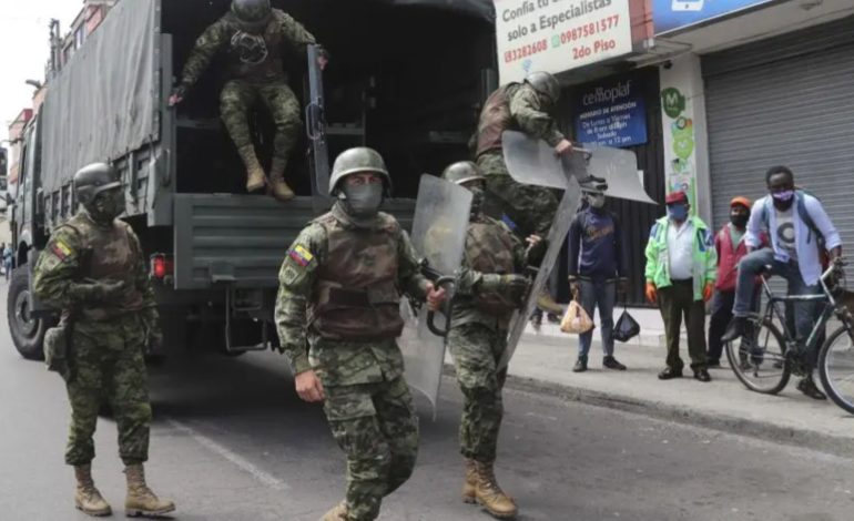 Duelo en Ecuador por la muerte de 11 militares en manos de los disidentes de FARC