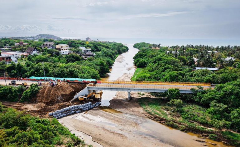  Los comerciantes de Atlantic y Bolívar lloran soluciones para demoras en obras del mar colapsadas hace 18 días hace 18 días

 – En un click