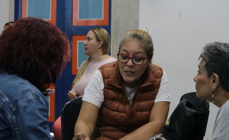 Por lo tanto, Antioquia señala la autonomía económica de las mujeres de las mujeres