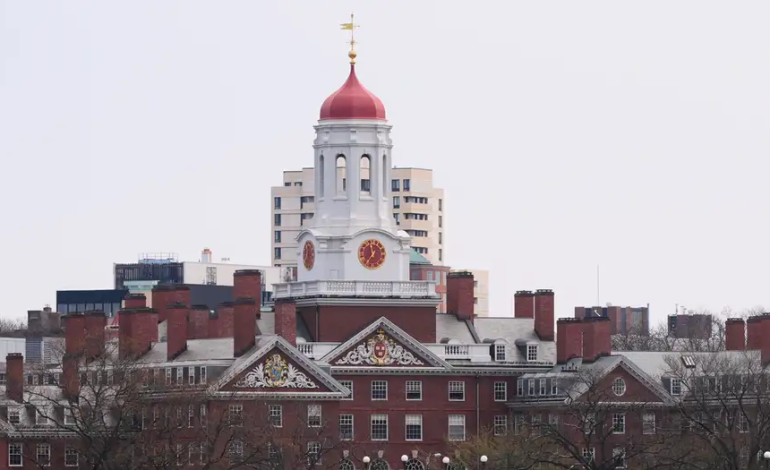 Trump retirará otros 3,000 millones de USD Harvard – 

 – En un click