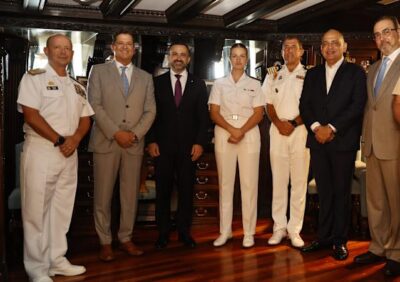 Carlos Vives almorza con la princesa Leonor en Juan Sebastián de Elcano