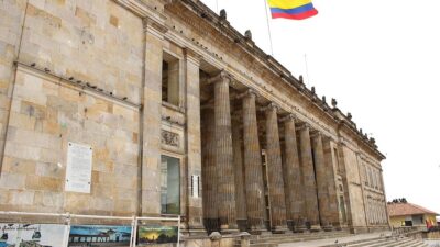  Ataque a Uribe Turbay Agrieta Relación gubernamental con partidos colombianos

 – En un click
