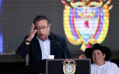  Petro pregunta al Senado nuevos votos de consulta popular y alienta a las personas a reunirse