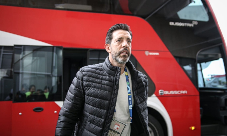 Bava estaría en riesgo con estos jugadores de Santa Fe