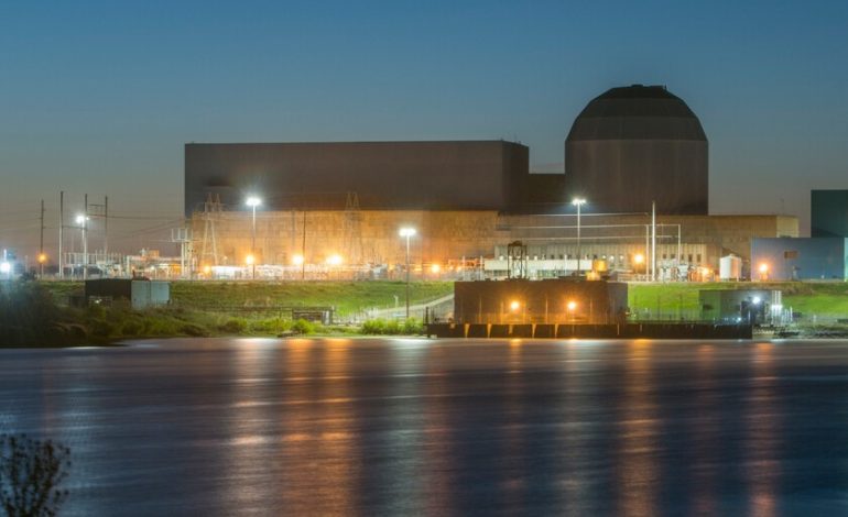  Es por eso que ha sellado un compromiso de 20 años con la energía nuclear

 – En un click