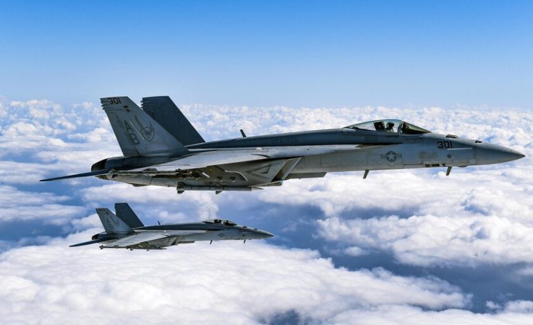  La Marina de los Estados Unidos quiere modernizar su F/A-18 con sensores que cuestan 16 millones cada uno. No se resisten a 40 horas sin fallar

 – En un click