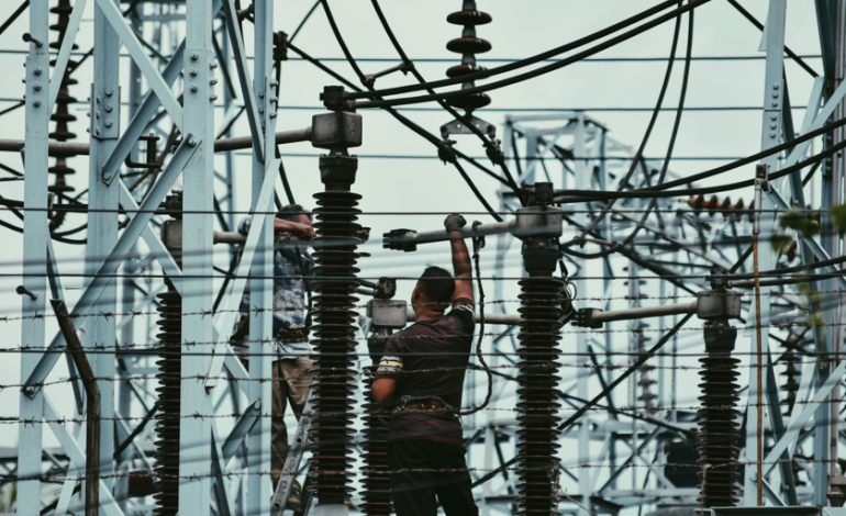 La red no colapsó debido a la falta de energía, sino por falta de control. Renovable continúa conectando como si fueran pasivos
– En un click