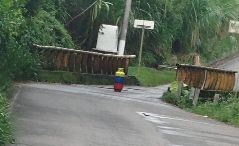  Las autoridades controlaron un explosivo abandonado de la manera principal de Jamundí

 – En un click