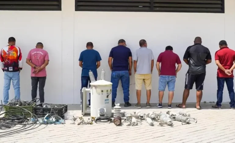  Condenan a tres miembros de la banda ‘La Neutral’ por robo de energía en Santa Marta

 – En un click