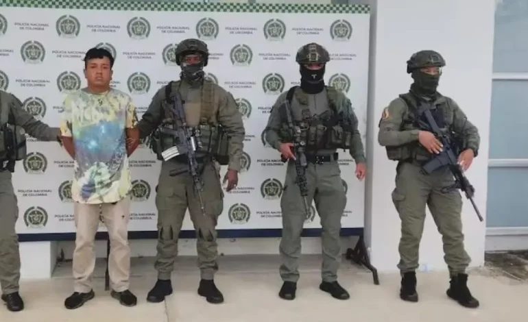 Capturan en Pindamó, Centro del Cauca, un presunto asesino de menores que abandonaron los disidentes

 – En un click
