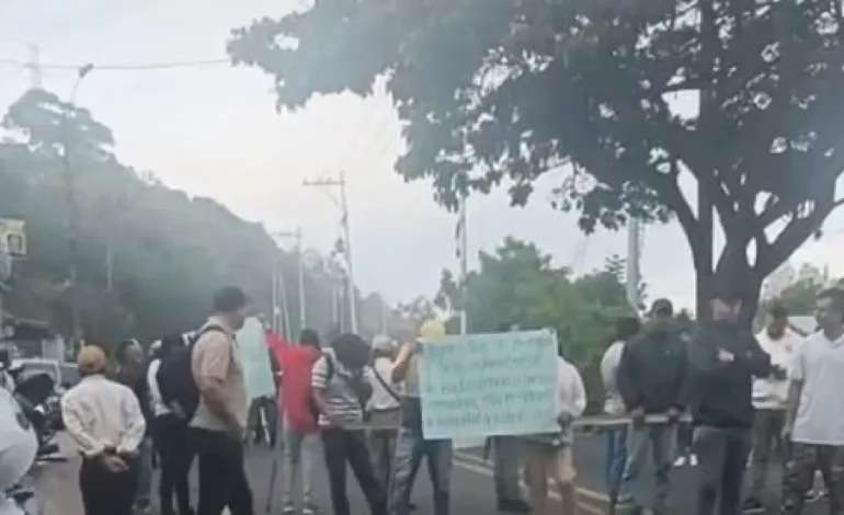 ¿Por qué la comunidad de la zona rural de Cali bloquea el camino a Buenaventura? Esto explicado en el alcalde del distrito
– En un click