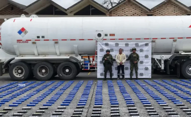  Aprovechan más de una tonelada de cocaína escondida en una tractocamión a la manera pan -estadounidense, Cauca

 – En un click