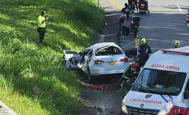 Tres accidentes de tráfico izquierdo muerto en Santa Fe de Antioquia
– En un click