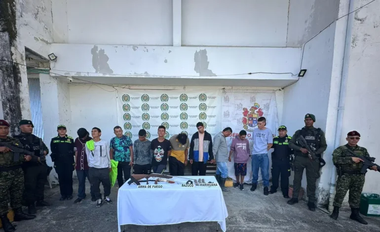  Capturan a diez personas que integrarían el grupo ‘Los Centinelas’, dedicado a la microtratación en Caicedonia

 – En un click
