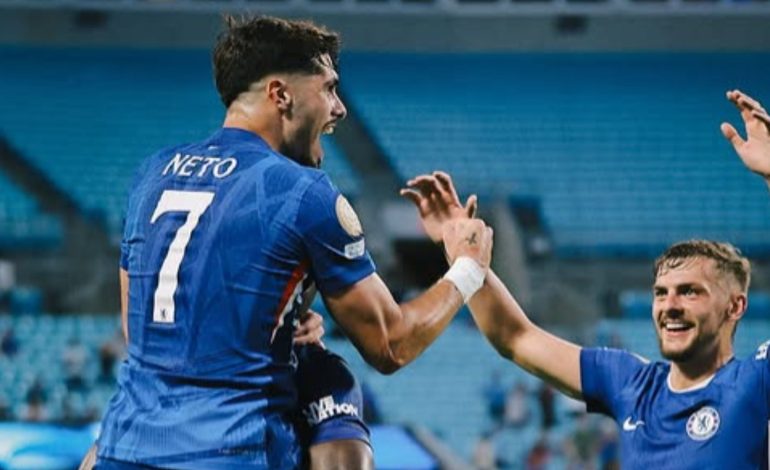  Copa Mundial del Club: Chelsea se impuso contra Benfike

 – En un click