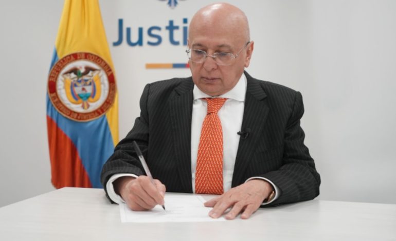 Eduardo Montealegra elige nuevos miembros de la Comisión de Política Penal

 – En un click