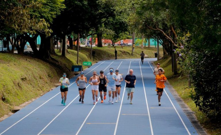  La oficina del alcalde de Medellín entregó una pista de trote de la unidad deportiva de Belén adaptada a los estándares internacionales

 – En un click