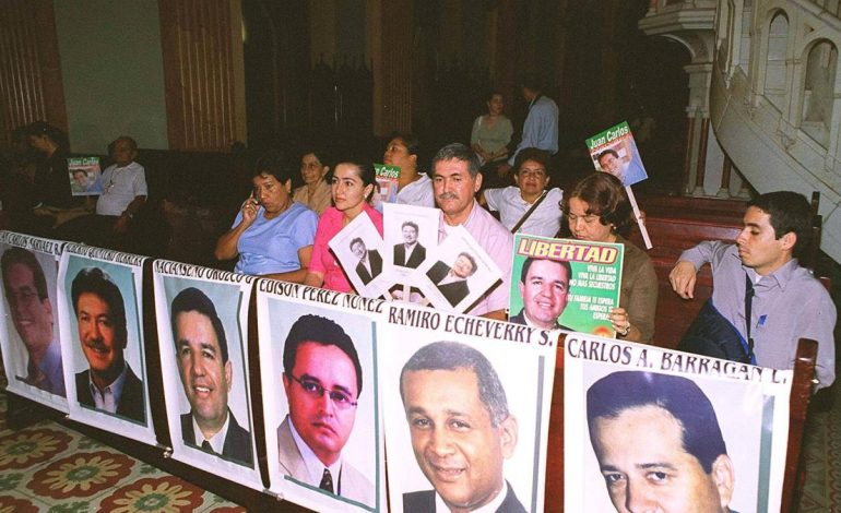 ‘No sabíamos cómo eran esos cinco años de secuestro para ellos’ ‘
– En un click