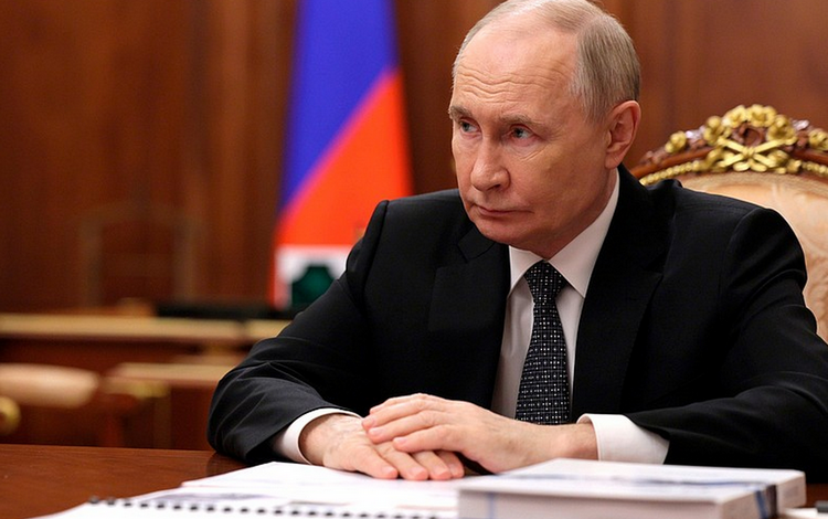 Putin busca mediar entre Israel e Irán, mientras que Trump explora si Estados Unidos está envuelto en la guerra,
– En un click