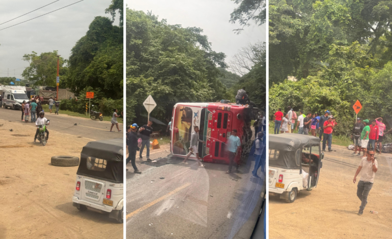  Uno muerto y más de 20 herido después de que el autobús intermunicipal se volcara en la cordialidad en Luruaco (Atlantic)

 – En un click