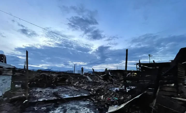 Voraz Fire consumió 21 casas en el este de Cali: 61 personas fueron afectadas
– En un click