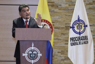  Un abogado monitoreará al gobierno colombiano para proporcionar partidos de garantía electoral

 – En un click