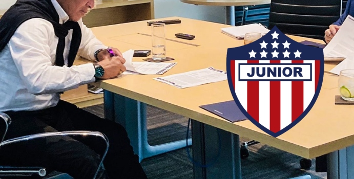  Ya falló en el club y regresaría como el nuevo DT del junior

 – En un click