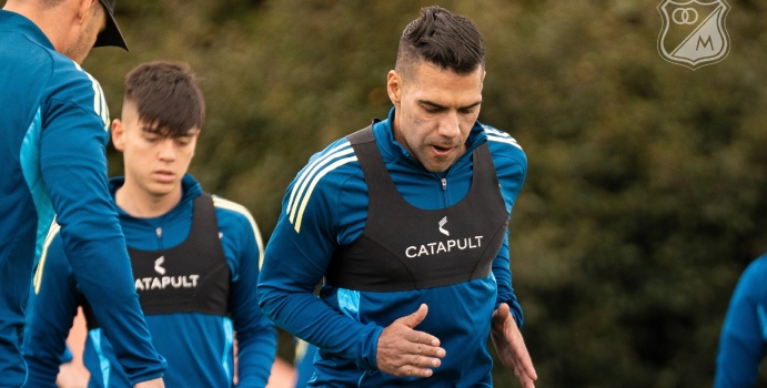  El daño que los fanáticos en Bogotá le hicieron a Falcao: no creer

 – En un click