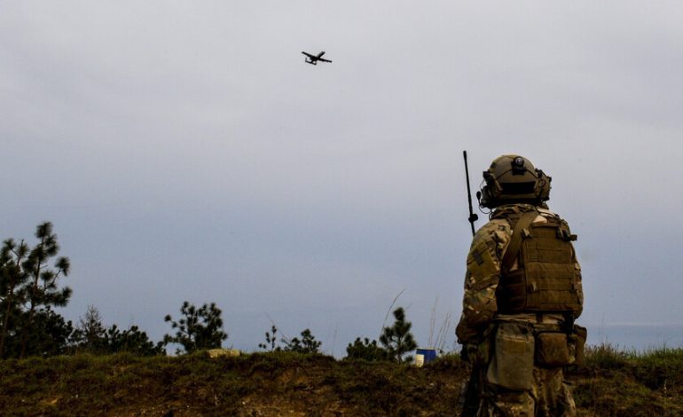  Durante meses, Ucrania convirtió una ciudad estratégica en impregnable. Hasta que Rusia agregó un compañero letal a sus drones

 – En un click