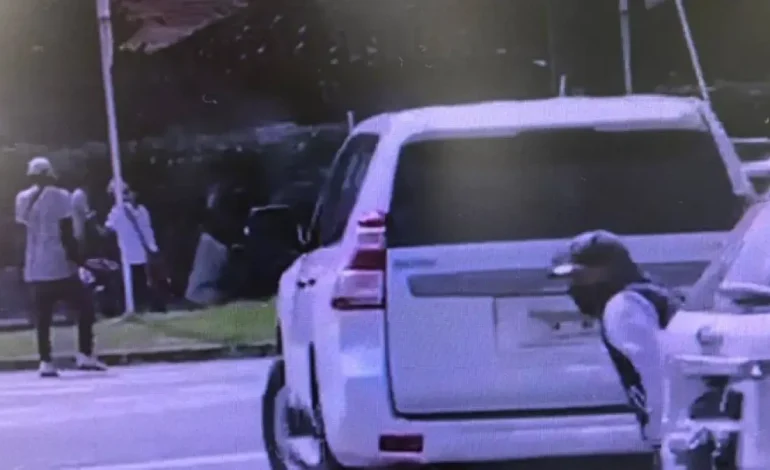 En hechos confusos, una escolta de UNP resultó herida en medio de una nueva confrontación entre indígena y afros en el norte de Cauca
– En un click