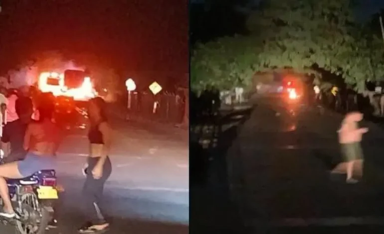  Carbomba explota en una carretera pan -estadounidense, en Patía, Cauca, y deja a una mujer muerta y dos policías heridos: Imágenes

 – En un click