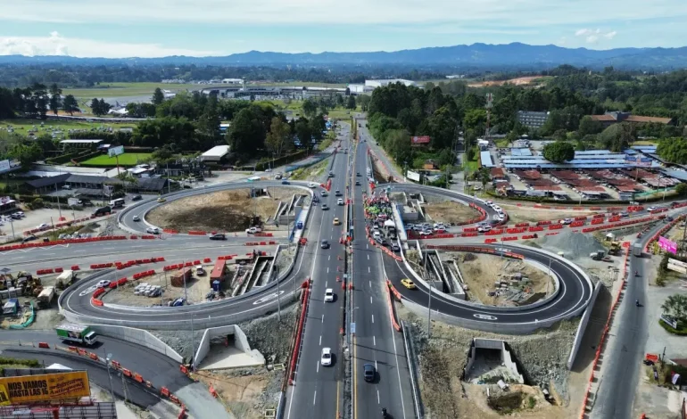  Pusieron en funcionamiento el intercambio de carreteras de Rionegro con 5 meses de anticipación

 – En un click