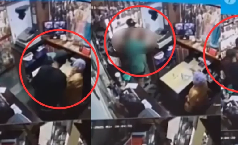 Robo increíble en Medellín: desvestirse y encerrar al administrador de la tienda religiosa durante el robo

 – En un click