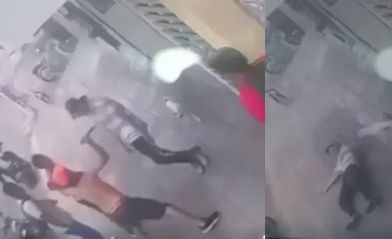  Así es como murieron 21 años después de recibir una puñalada en una pelea; El agresor escapó

 – En un click
