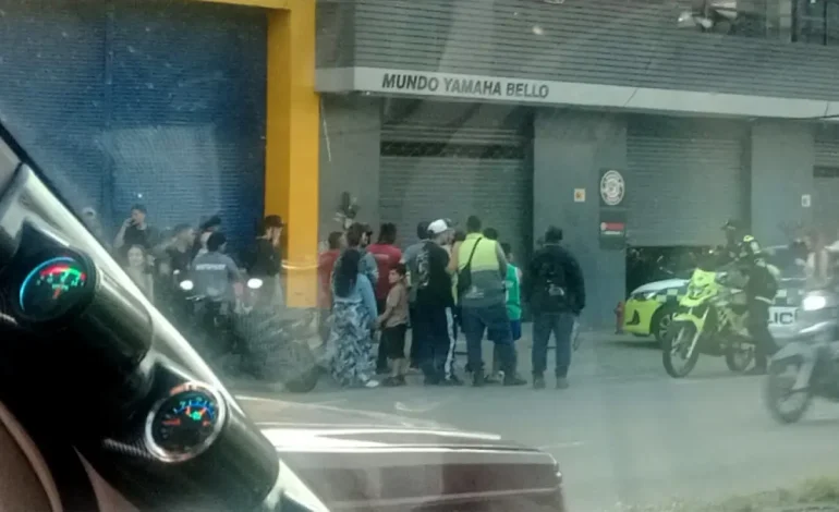  Fletero fue asesinado por un policía que había tratado de acoplar en Bello, Antioquia

 – En un click
