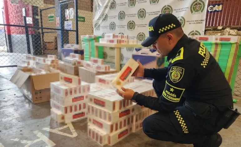  La policía confiscó alrededor de 375 millones de pesos en mercancía

 – En un click