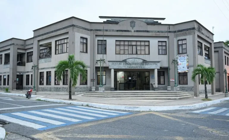En medio de los gritos de su esposa y su director, un alcalde de Casanare vivió un asalto en su casa mientras su familia dormía: «Nos están atacando»
– En un click