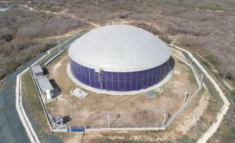 Triple A limpio El tanque de agua más grande de América Latina: barrios de Barranquilla

 – En un click
