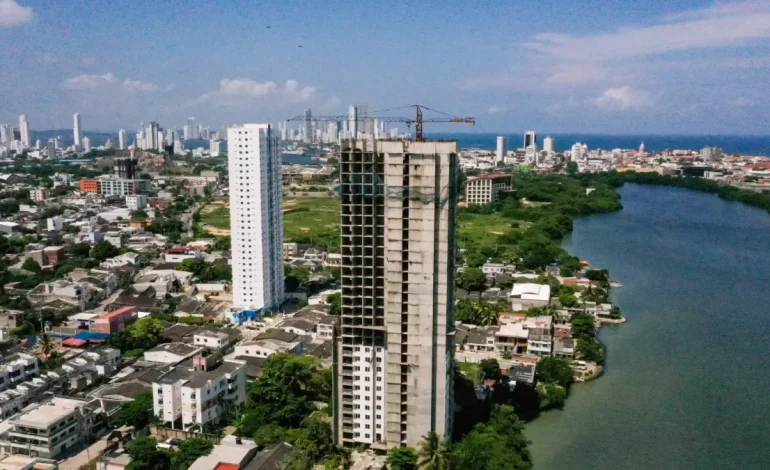  La oficina del alcalde de Cartagena se compromete a completar el trabajo del edificio Lagos del Cabroero en Torices, que tiene más de 78 familias de compradores en suspenso

 – En un click