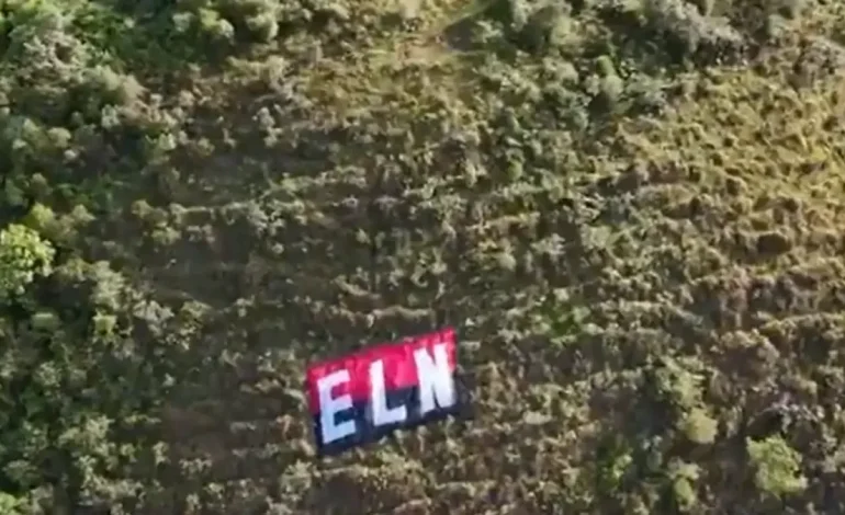  Eln Flag se instaló en una montaña en el distrito de San Antonio de Prado, en Medellín; Es la tercera insignia avistada en 2025

 – En un click