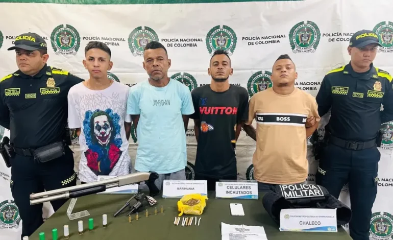  Capturan a cuatro presuntos miembros de ‘los Costaros’ en Rebolo: tenían armas, sustancias ilegales y folletos intimidantes

 – En un click