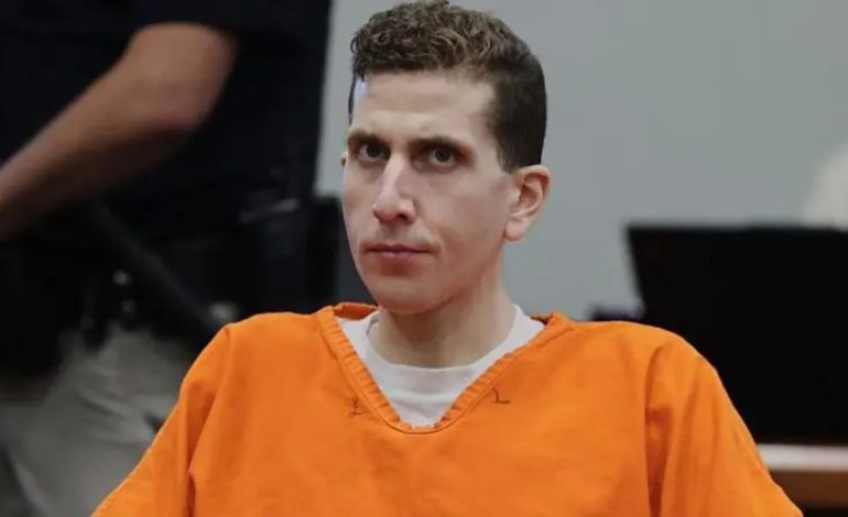  El acusado del brutal asesinato de 4 estudiantes en Idaho es sentenciado a cadena perpetua – 

 – En un click