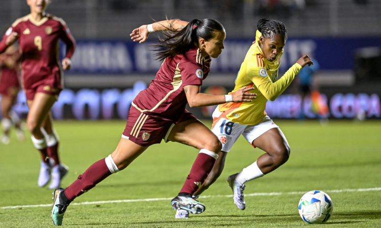 Colombia empatada con Venezuela para la Copa América femenina
– En un click