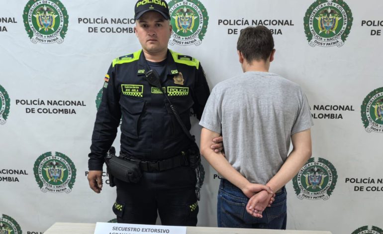  Capturan un menor dedicado al robo a los conductores por plataforma

 – En un click