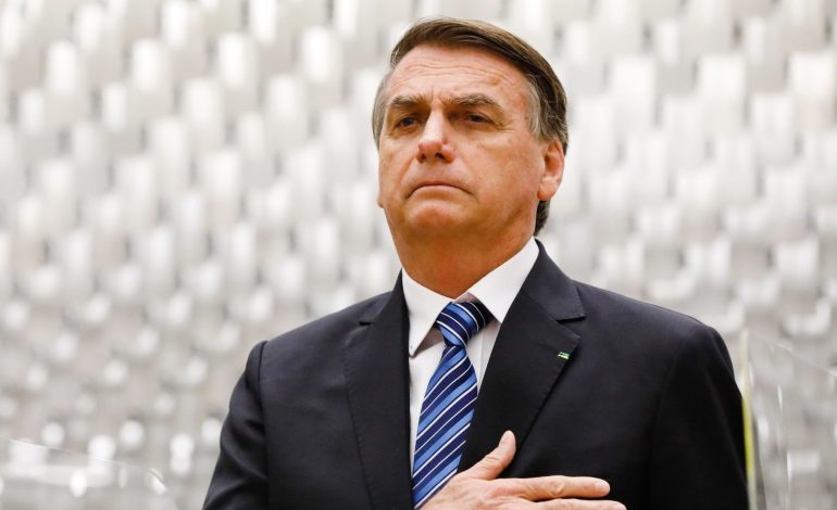 El partido Lula da Silva quiere ver a Bolsonarov hijo en prisión
– En un click