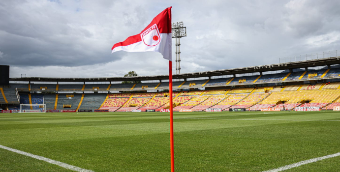  Ex jugador de Santa Fe capturado por robo en Sogamoso

 – En un click